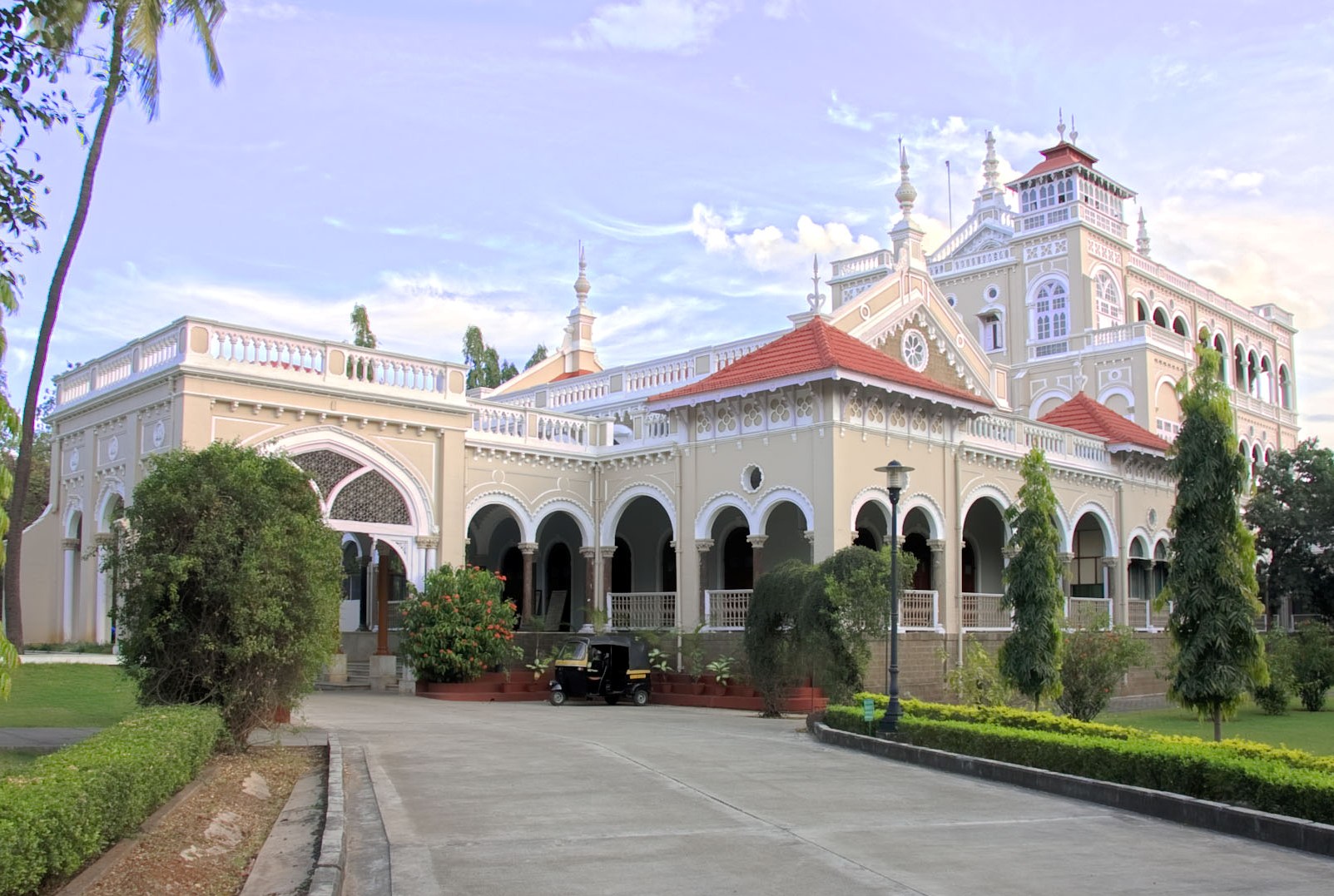 aga-khan-palace-img